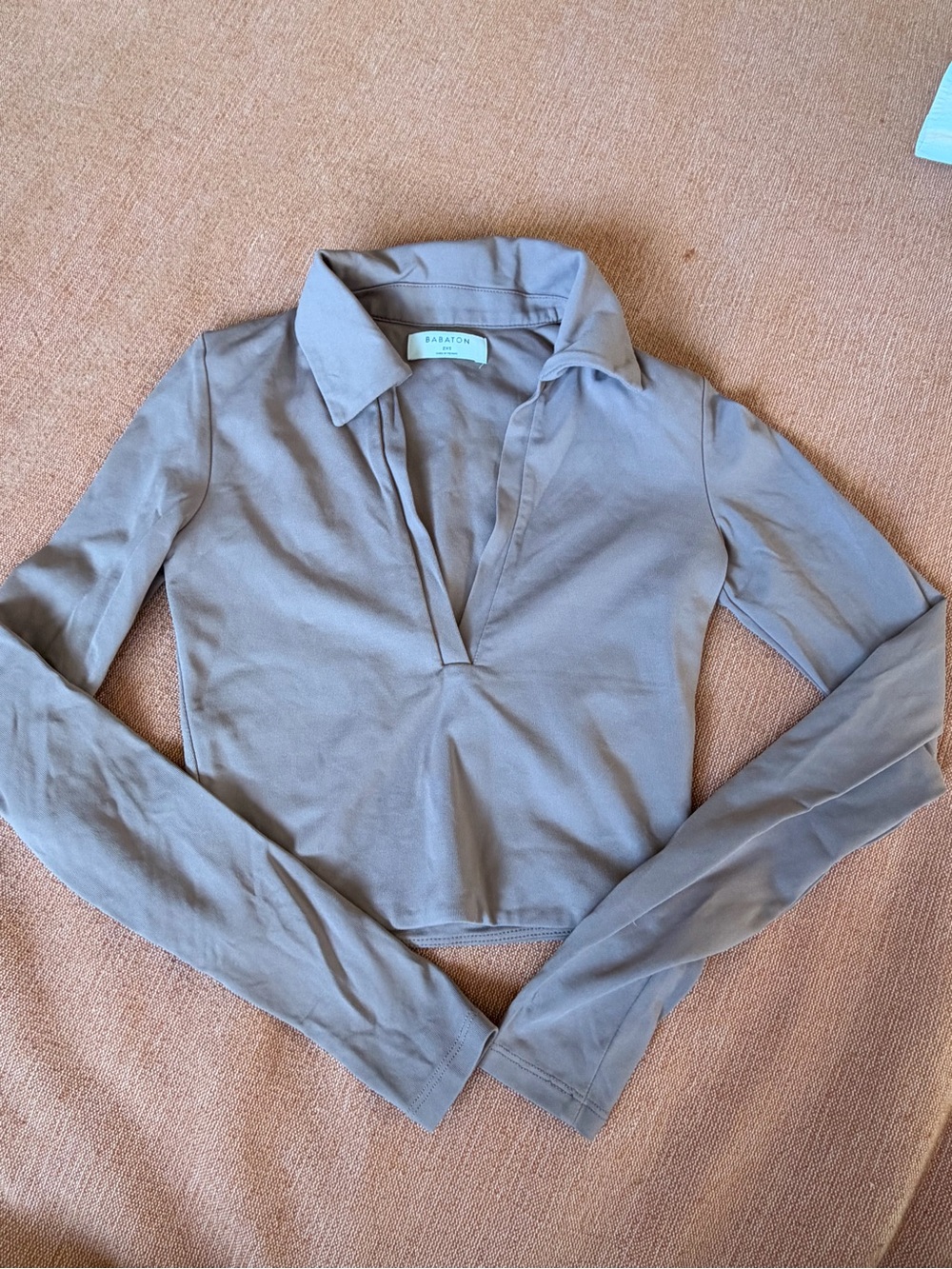 Babaton Taupe V‑Plunge Polo Crop Long Sleeve